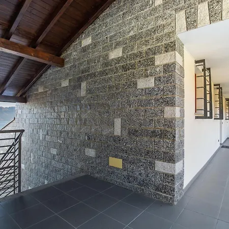 Lakeside Harmonies - Chic With Pool And Panoramic View *
