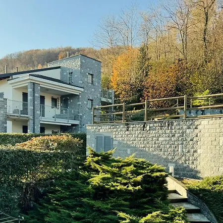 Lakeside Harmonies - Chic With Pool And Panoramic View *
